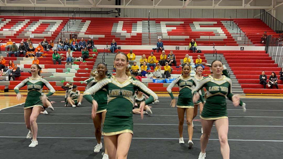 Cheer photo 1